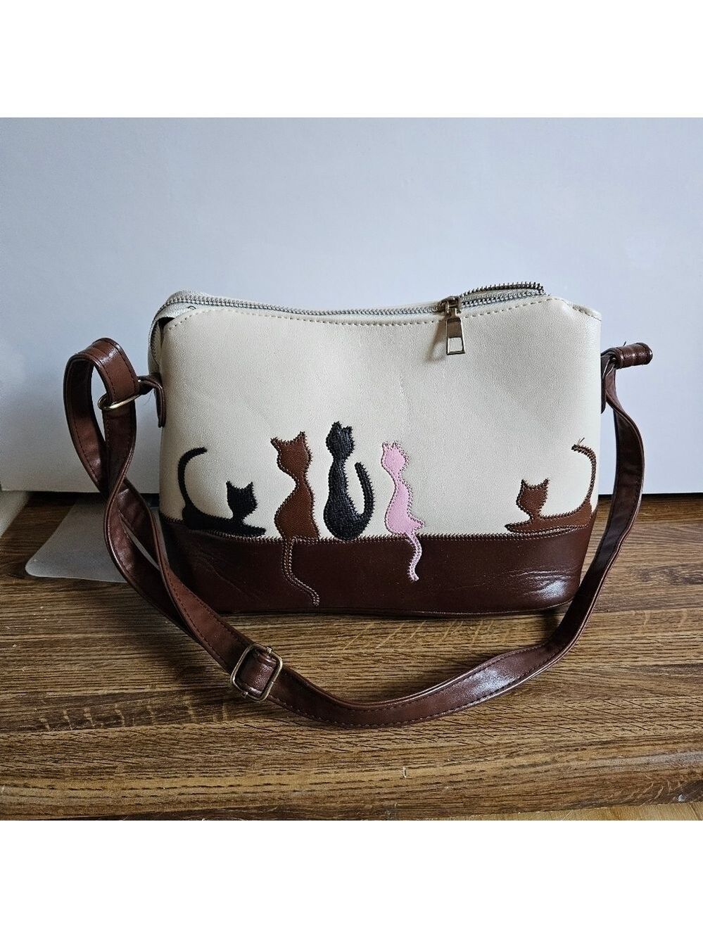 2-tone Brown/White with Cats Crossbody Bag